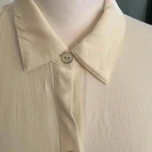 J Jill white rayon button up blouse - Picture 2 of 9